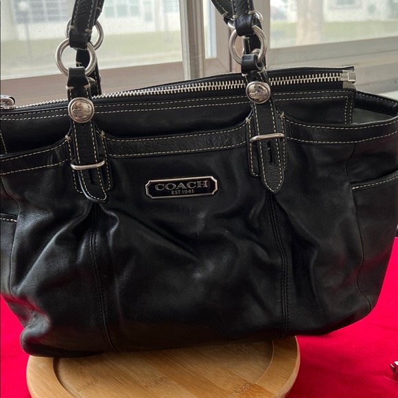 Coach Handbags - ❌ ❌ SOLD ❌❌Coach Black Leather Shoulder Bag F15147